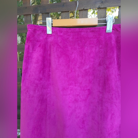 Vintage Pink Suede Skirt - Picture 2 of 8